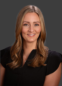 Real Estate Agent Lana Shelley